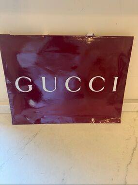 Gucci Glossy Wine Red Logo shopping Bag 19x15x2